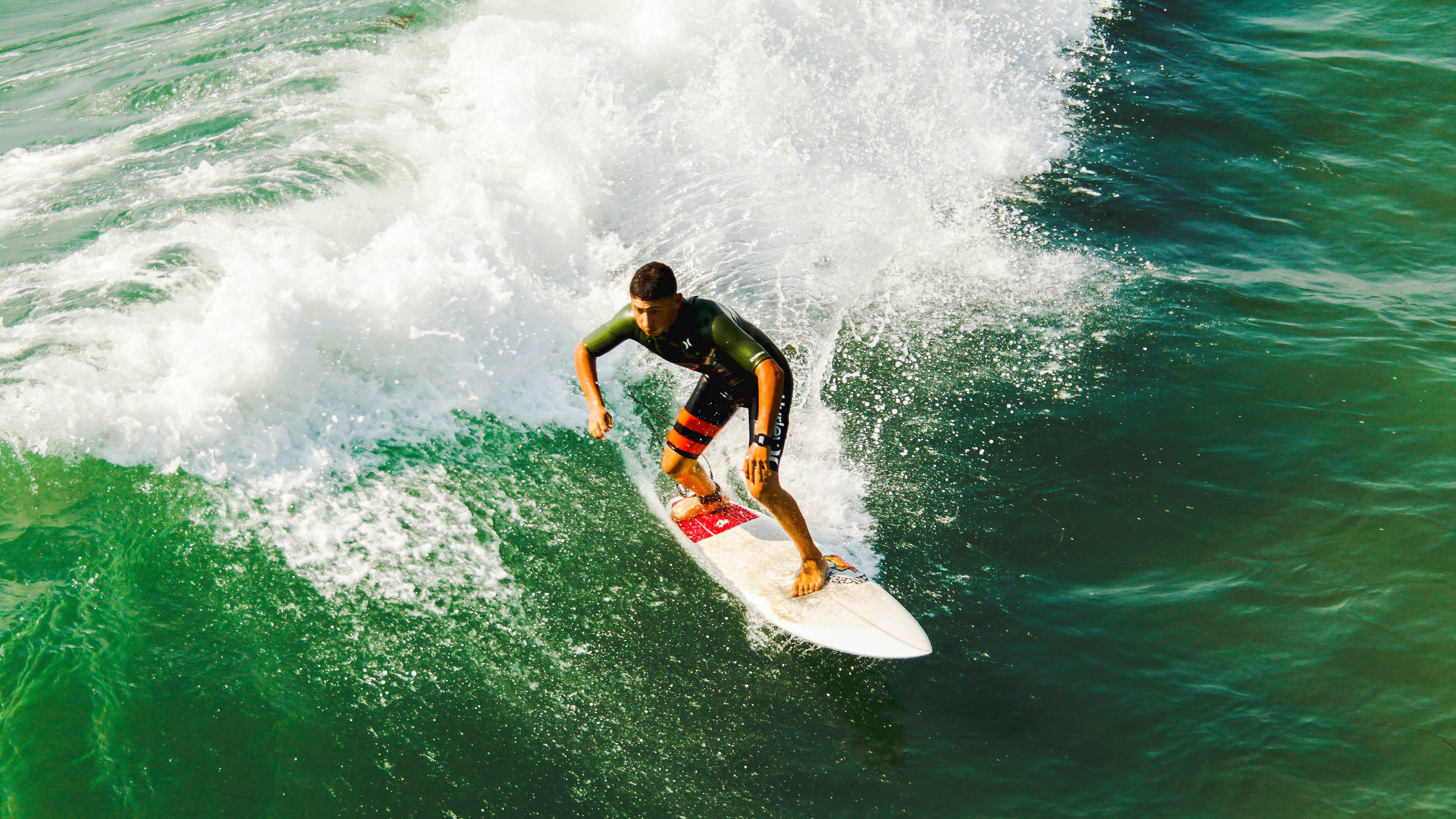 亚洲杯男足小组赛 中国队首战告捷 取得开门红